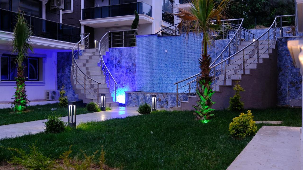 אפרטהוטל ילובה Flower City Suits מראה חיצוני תמונה